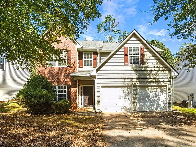 4750 Ferncrest Pl — Photo 1