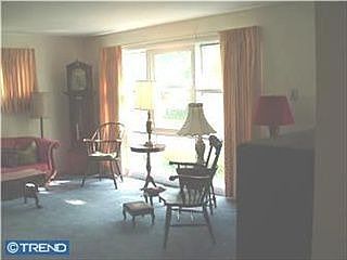 5th image of 810 Evergreen Ave