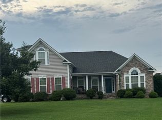 1630 N White Mountain Dr, Chester, VA 23836