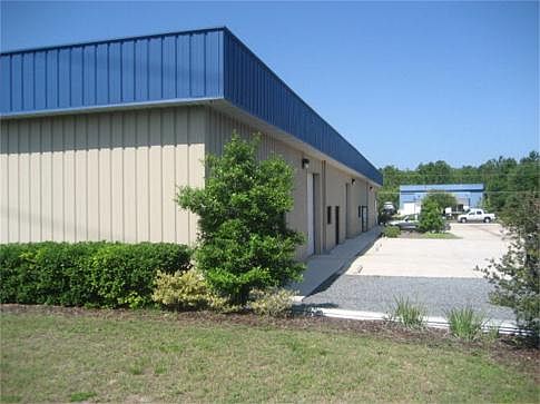 5th image of 18 Enterprise Dr