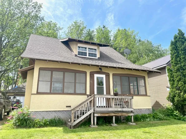 123 Maple St, Glenwood City, WI 54013