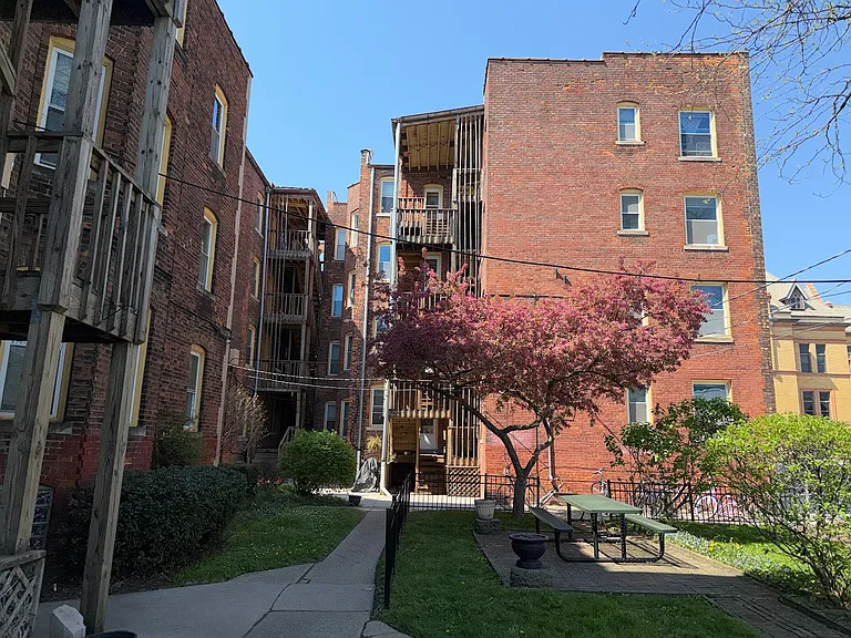 4762 2nd Ave #B2 — Photo 22