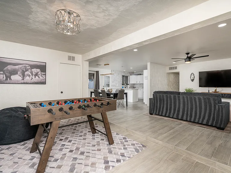 1047 W Elna Rae St — Photo 1