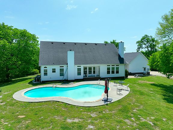 6th image of 1650 Ricketts Mill Rd
