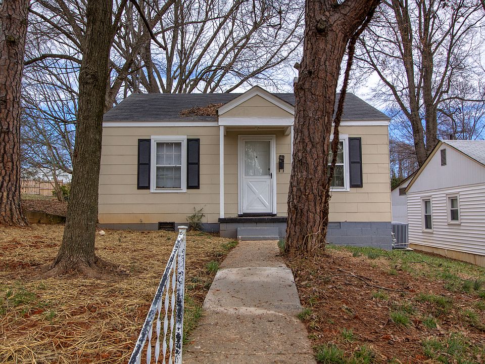 1st image of 1810 Oak St