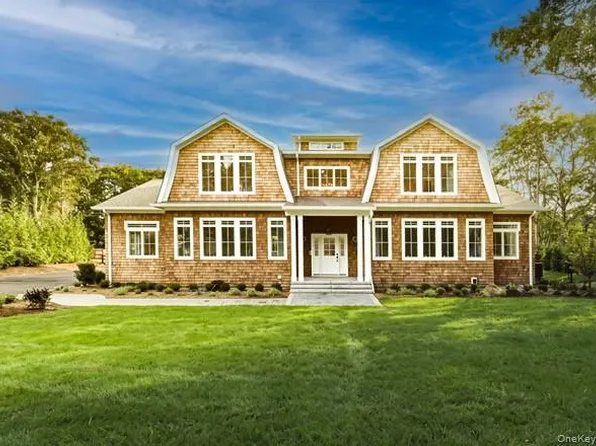 13 Cedarfield Lane, Westhampton, NY 11977