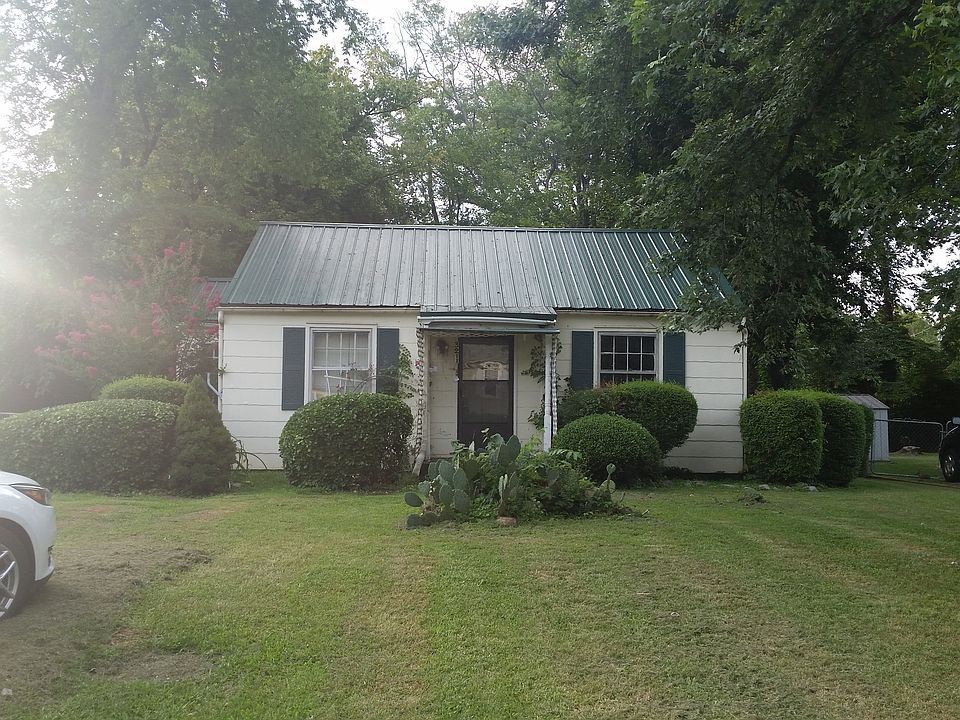 1st image of 3211 Selma Ave