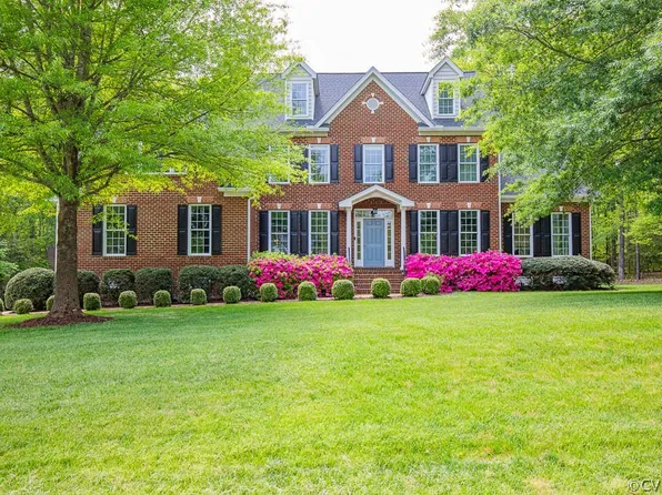 1300 Autumn Breeze Dr, Oilville, VA 23129