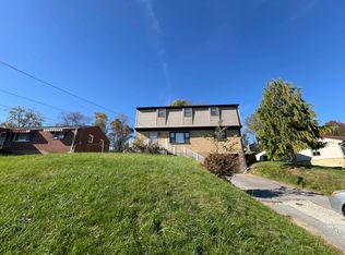 5560 Clarene Dr, Bethel Park, PA 15102