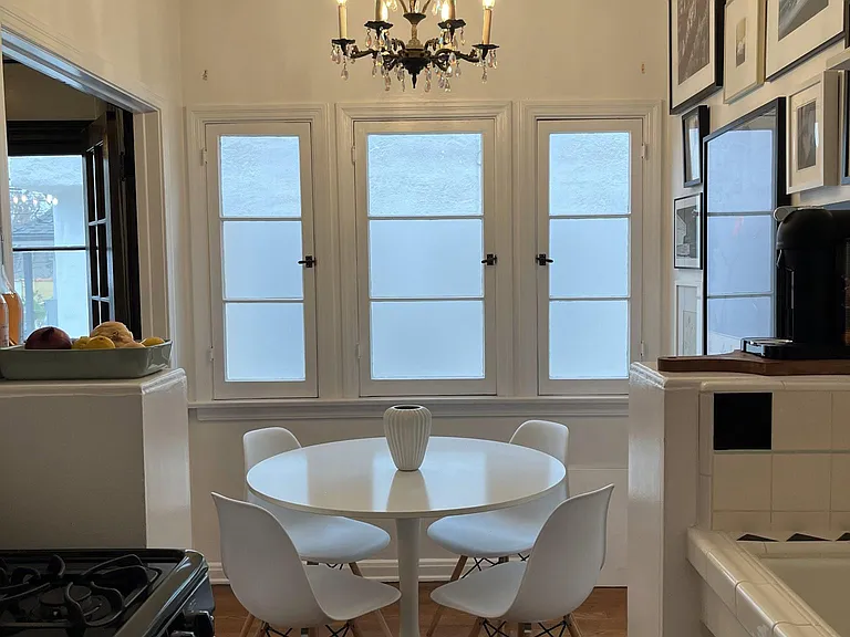 414 N Sycamore Ave #3 — Photo 9