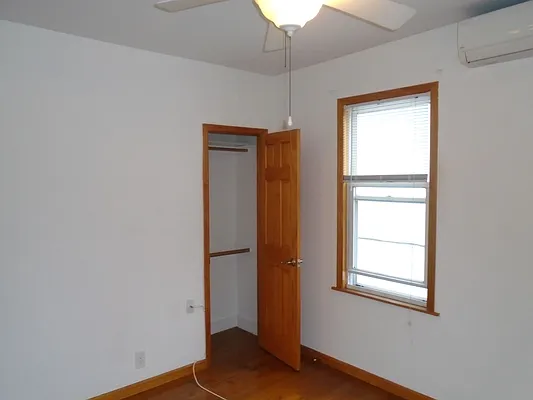 Rented by 18 REALTY | media 11