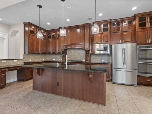 242 Wellington Dr