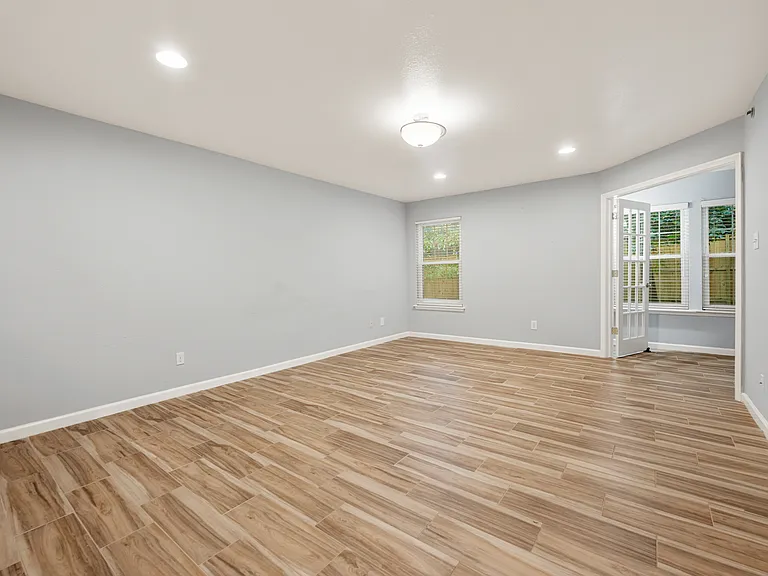 3309 Wyndham Cir #1183 — Photo 4