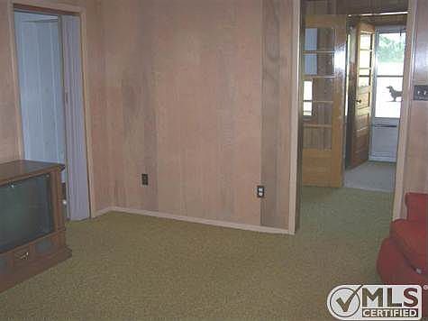 5th image of 431 Geneva St