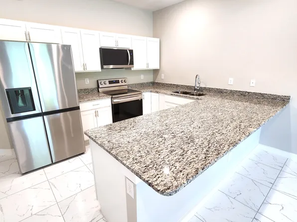 4966 24th St SW #4966, Lehigh Acres, FL 33973