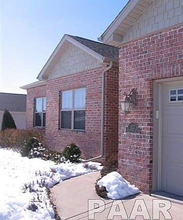 2nd image of 822 Grandyle Dr