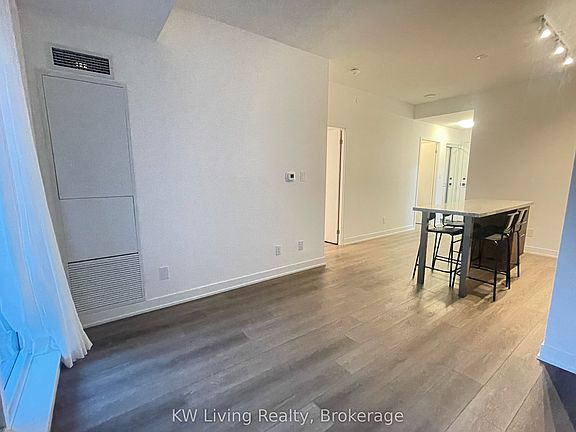 3rd image of 8119 Birchmount Rd #1206