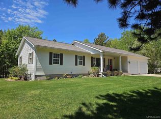 1400 Copper Dr, Hancock, MI 49930