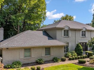 4363 Sunningdale Dr, Bloomfield Hills, MI 48302