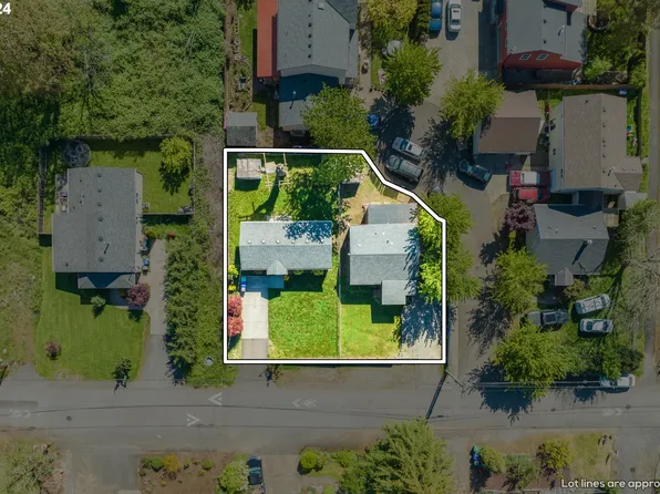 236 NE 156th Ave #A & B, Portland, OR 97230