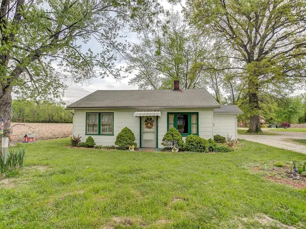 6503 Godfrey Rd, Godfrey, IL 62035