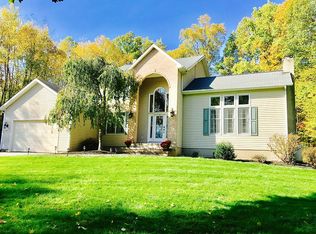 2-6 Sea Hill Rd, North Branford, CT 06471