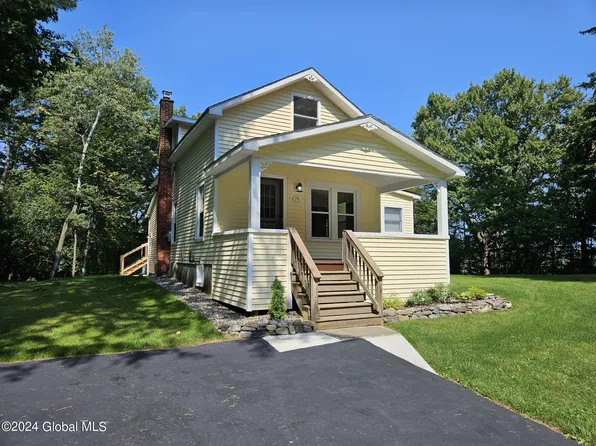 79 Sharpe Road, Wynantskill, NY 12198