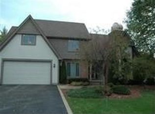 10311 Saint James Pl, Munster, IN 46321