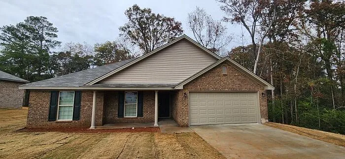 125 Brownstone Loop — Photo 1