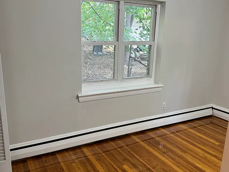 39 Chiswick Rd #5 — Photo 9