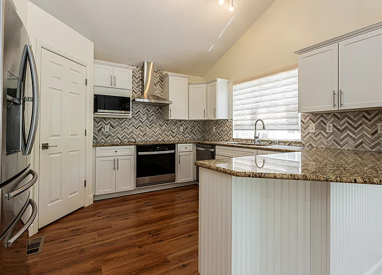 220 Konawa Ln — Photo 4