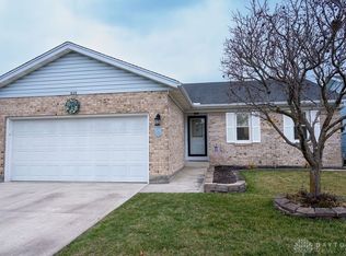 829 Spring Lake Cir, Enon, OH 45323