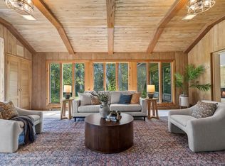 2416 West Dean COURT, River Hills, WI 53217