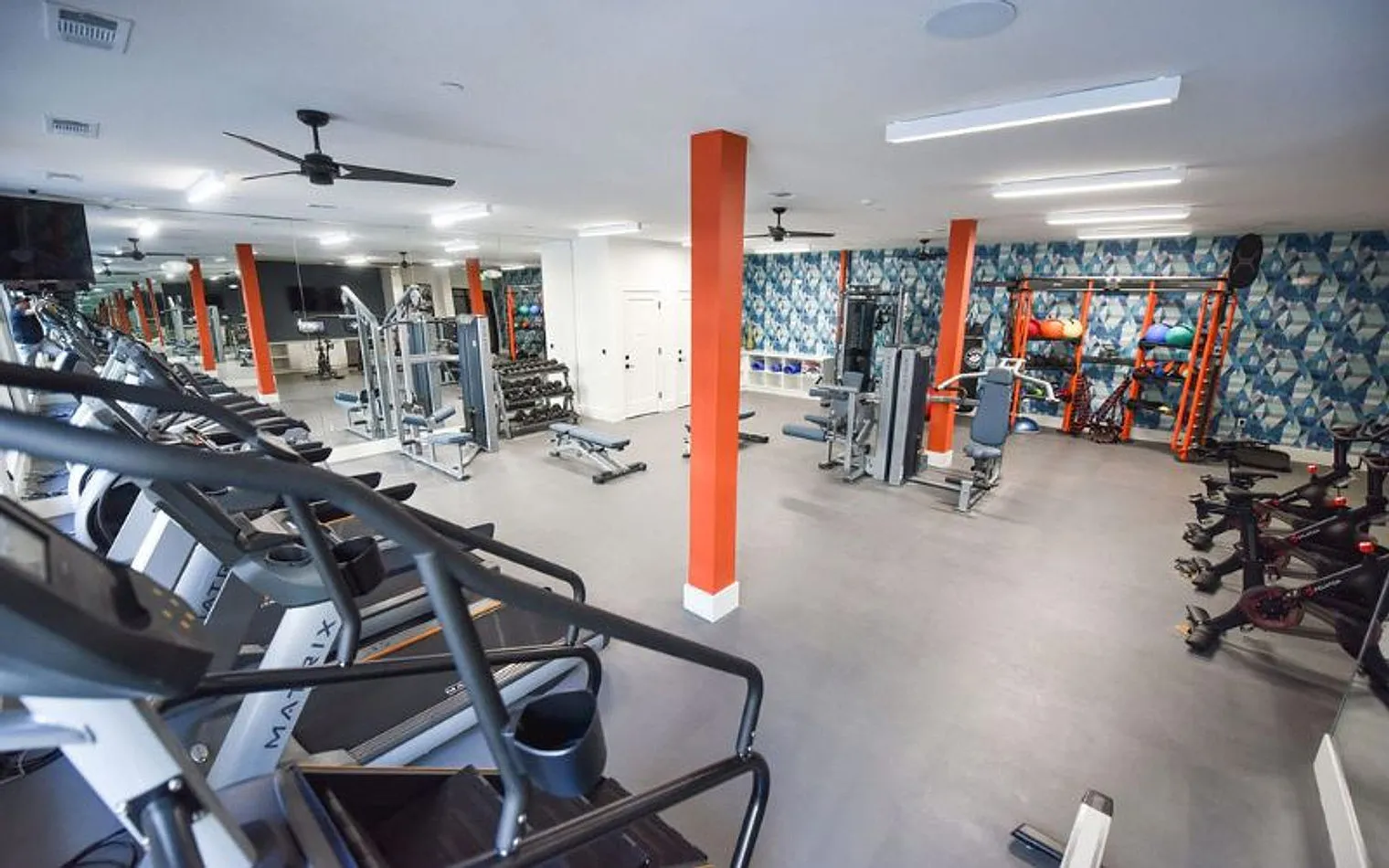 2 bed, 2.0 bath, $5,199 — Photo 4