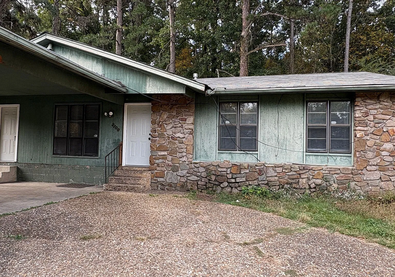 Fully remodeled 4 bedroom, 2 bath home in Little Rock — Photo 2