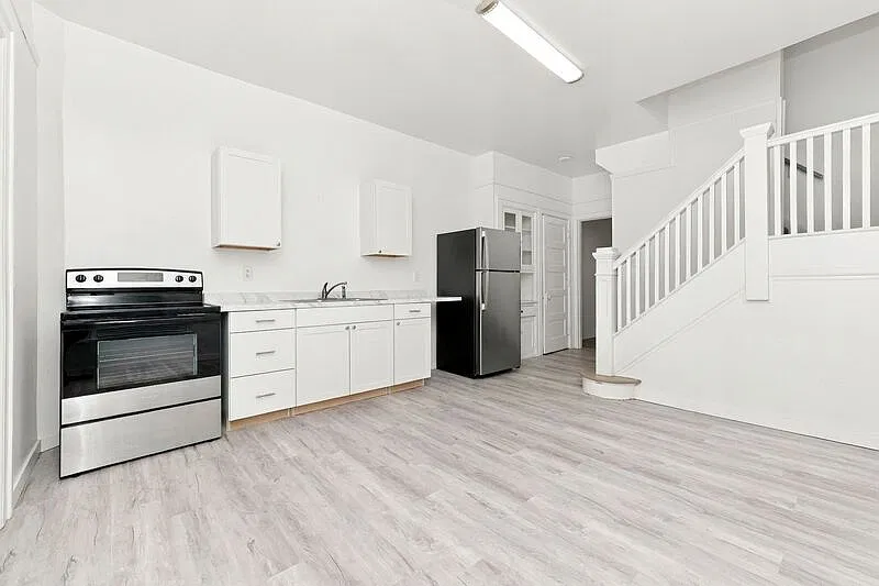 3 bed, 1.0 bath, $1,295 — Photo 4