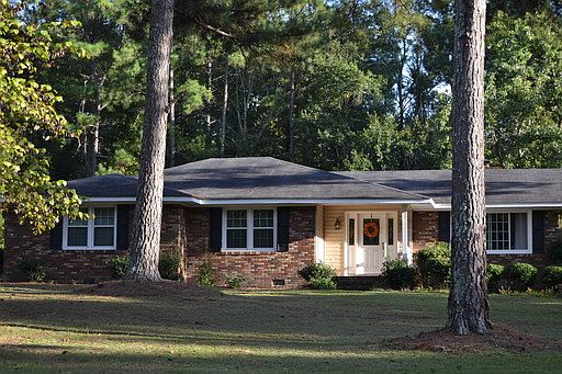 1st image of 270 Forest Dr