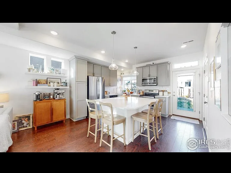 26179 E Maple Dr — Photo 6