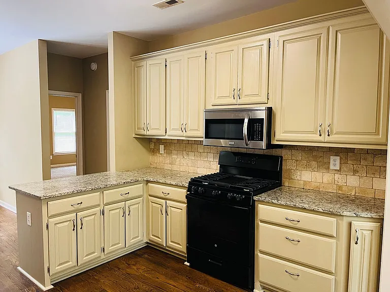 70 Indian Bluff Dr — Photo 16