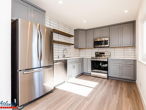 4th image of 231 N Ellsworth Ave APT 9