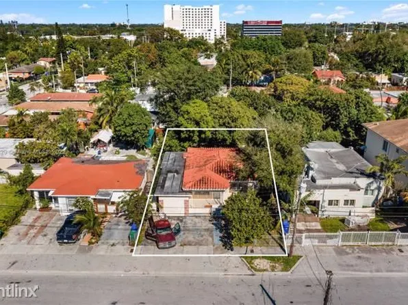 1373 NW 31st St, Miami, FL 33142