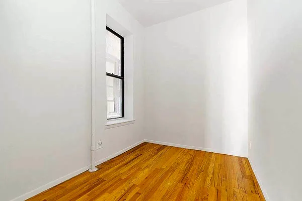 Rented by Jonis Realty | media 5