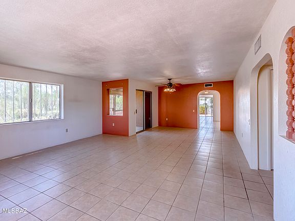 2nd image of 1510 N Placita Chistoso