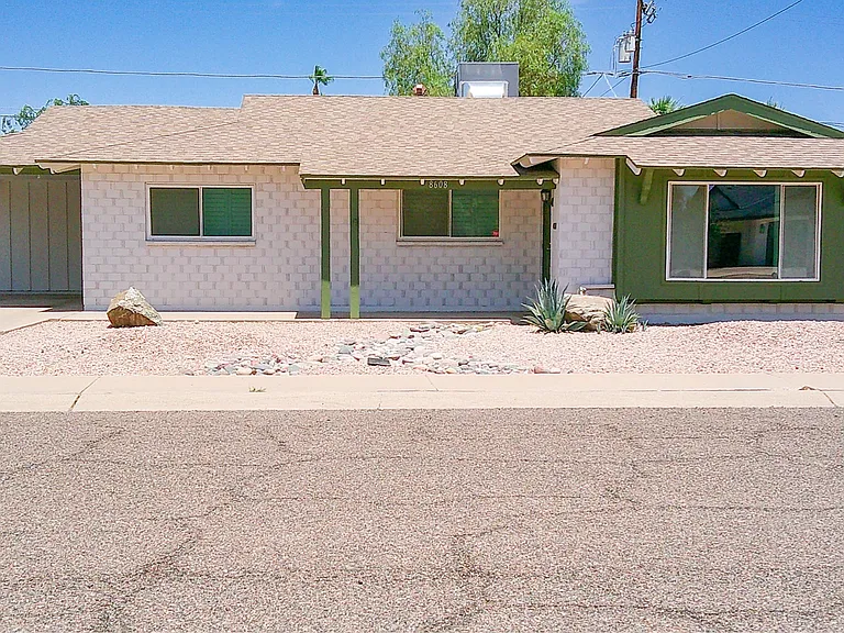 8608 E Highland Ave — Photo 15