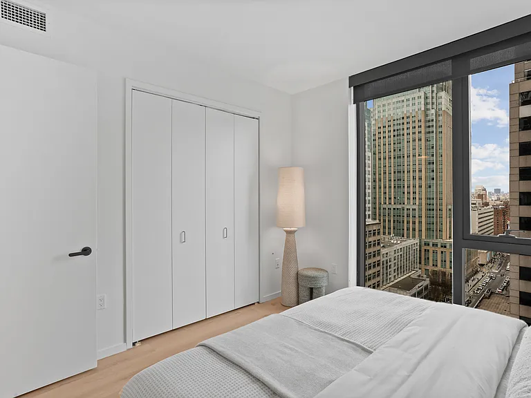 55 Willoughby St #35H — Photo 7