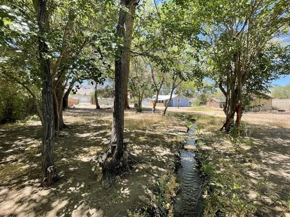 341 Hall St, Big Pine, CA 93513