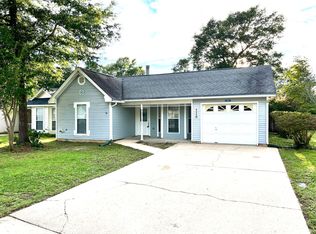 3000 Blue Pine Ln, Niceville, FL 32578