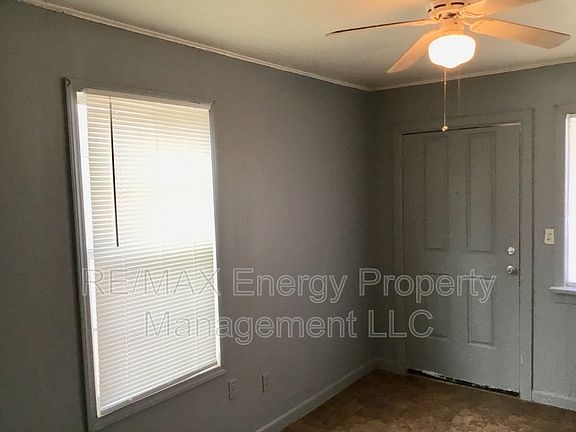 4th image of 2212 1/2 NW 34th St