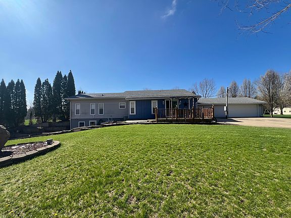 5th image of 833 Crauns Ln