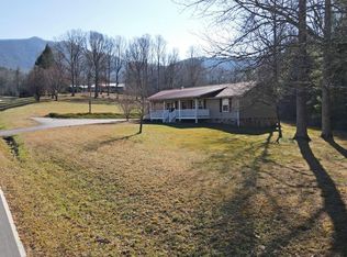 4548 Thomas Town Rd, Young Harris, GA 30582